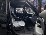Land Rover Defender-10