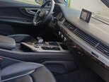Audi Q7-15