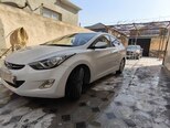 Hyundai Elantra-8
