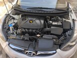 Hyundai Elantra-12