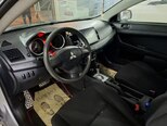 Mitsubishi Lancer-18