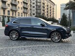 Porsche Cayenne GTS-4
