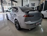 Mitsubishi Lancer-8