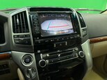 Toyota Land Cruiser-16
