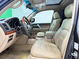 Toyota Land Cruiser-7