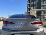 Hyundai Elantra-4
