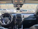 Kia Sorento-8