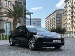 Tesla Model 3-1