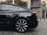 Tesla Model 3-9