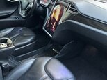 Tesla Model S-11