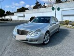Mercedes E 220-1