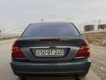 Mercedes E 240-5