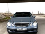 Mercedes E 240-1