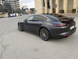 Porsche Panamera-6