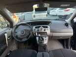 Renault Grand Scenic-5