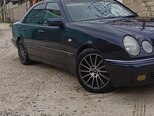 Mercedes E 240-3