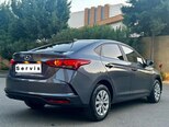 Hyundai Accent-5