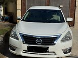 Nissan Altima-1