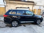 Mitsubishi Outlander-8