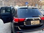 Mitsubishi Outlander-11
