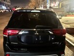 Mitsubishi Outlander-12