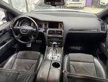 Audi Q7-9