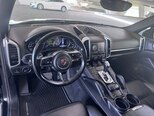 Porsche Cayenne S E-Hybrid-6
