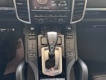 Porsche Cayenne S E-Hybrid-8
