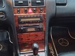 Mercedes E 240-4