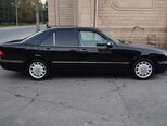 Mercedes E 240-8