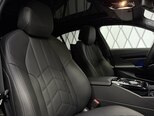 BMW 530e-14