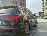 Audi Q7-4