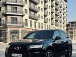 Audi Q7-3
