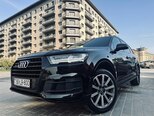 Audi Q7-6