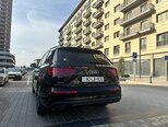 Audi Q7-10