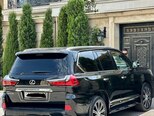 Lexus LX 450d-15