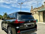 Lexus LX 450d-8