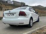 Volkswagen Polo-2