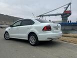 Volkswagen Polo-11