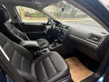 Volkswagen Jetta-8