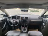 Volkswagen Jetta-10