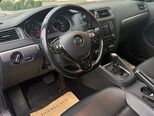 Volkswagen Jetta-9