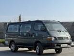 Toyota HiAce-7