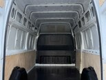 Ford Transit-13
