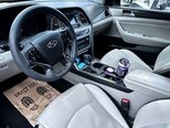 Hyundai Sonata-8