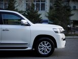 Toyota Land Cruiser-11
