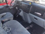 Ford Transit-12