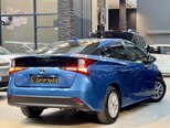 Toyota Prius-12