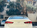 Hyundai Sonata-4