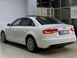 Audi A4-10